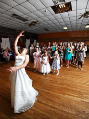 wedding bouquet toss